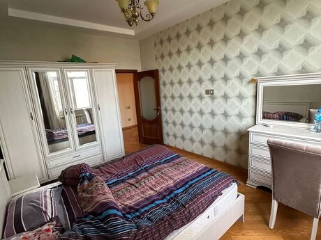3-room apartment for rent, 108 m², 7-ci mikrorayon: 900 ₼/mo 3