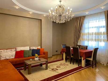 Elan №6431182 - Bakı, Elmlər Akademiyası m., 3 otaqlı, 120 m², 9/17 mərtəbə