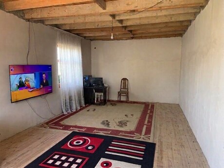 5 otaqlı həyət evi, 140 m², Binə: 110 000 ₼ 4