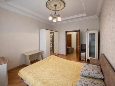 Kirayə 3 otaqlı mənzil, 105 m², İnşaatçılar: 1 000 ₼/ay 5