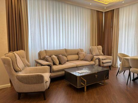 Kirayə 3 otaqlı mənzil, 120 m², Ağ şəhər: 2 800 ₼/ay 4