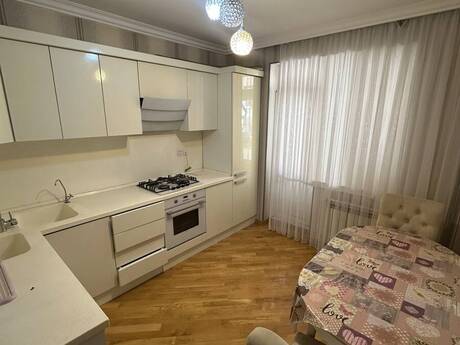 3 otaqlı mənzil, 100 m², İnşaatçılar: 225 000 ₼ 4