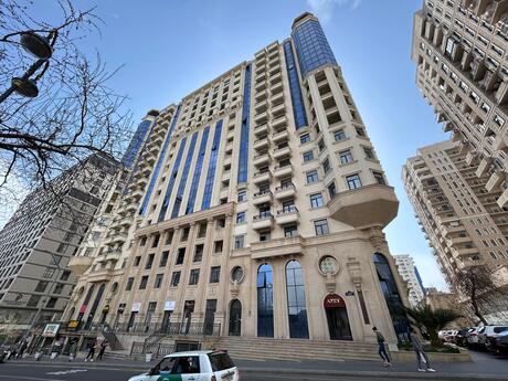 Elan №6431387 - Bakı, 28 May m., 4 otaqlı, 207 m², 16/16 mərtəbə