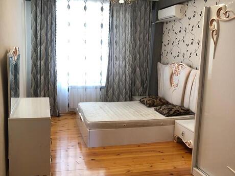 Elan №6431502 - Bakı, Nəriman Nərimanov m., 3 otaqlı, 120 m², 8/20 mərtəbə