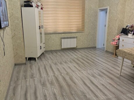 Kirayə 3 otaqlı mənzil, 90 m², İnşaatçılar: 220 ₼/ay 2