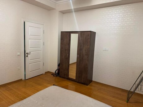 Kirayə 3 otaqlı mənzil, 90 m², İnşaatçılar: 220 ₼/ay 5
