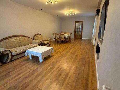 5 otaqlı həyət evi, 250 m², Bülbülə: 360 000 ₼ 2