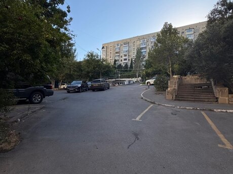 4 otaqlı mənzil, 90 m², Elmlər Akademiyası: 310 000 ₼ 2