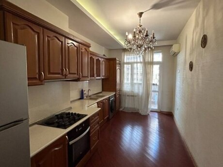 3 otaqlı mənzil, 130 m², Gənclik: 495 000 ₼ 3
