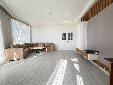 Elan №6431768 - Bakı, İnşaatçılar m., 3 otaqlı, 135 m², 17/18 mərtəbə