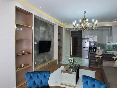 2-room apartment for rent, 80 m², Gənclik: 1 300 ₼/mo 3