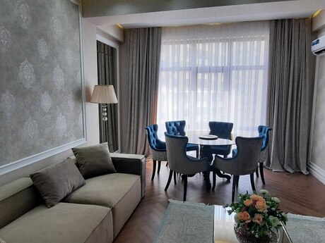 2-room apartment for rent, 80 m², Gənclik: 1 300 ₼/mo 2