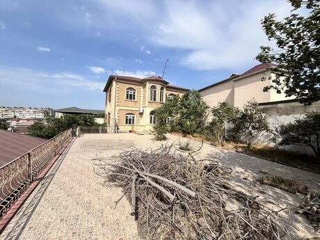 6 otaqlı həyət evi, 450 m², Nəsimi: 630 000 ₼ 2
