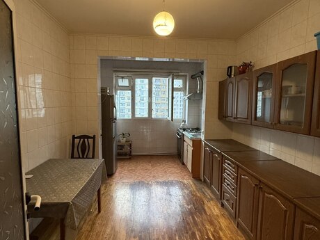 3-room apartment for rent, 90 m², Həzi Aslanov: 140 ₼/mo 2