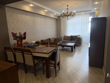 3-комнатная квартира, 129 м², 8-ci kilometr: 295 000 ₼ 2
