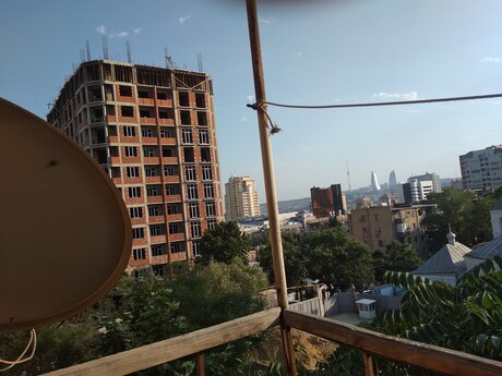 2-room apartment for rent, 52 m², 28 May: 120 ₼/mo 4