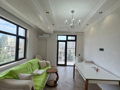 3 otaqlı mənzil, 109 m², İnşaatçılar: 320 000 ₼ 2