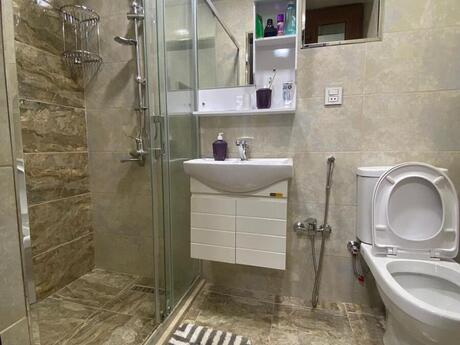 6 otaqlı həyət evi, 240 m², Hövsan: 210 000 ₼ 5