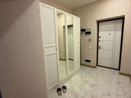 Elan №6432000 - Bakı, 8 Noyabr m., 4 otaqlı, 178 m², 8/27 mərtəbə