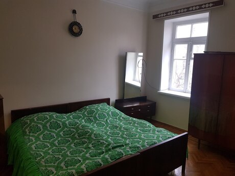 Elan №6432104 - Bakı, Nəriman Nərimanov m., 3 otaqlı, 75 m², 2/4 mərtəbə