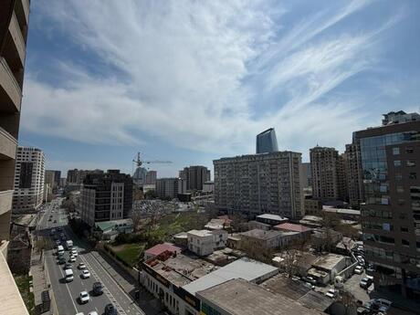 3 rooms · 177 m² · floor 8/18, 28 May