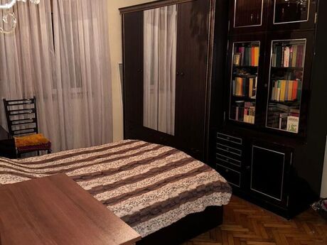 3 otaqlı mənzil, 80 m², 28 May: 240 000 ₼ 3