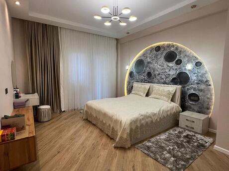 Kirayə 4 otaqlı mənzil, 160 m², İçəri Şəhər: 2 500 ₼/ay 5