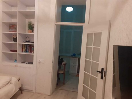 Объявление №6432318 - Баку, м. Сахил, 2-комн., 45 м², 2/2 этаж