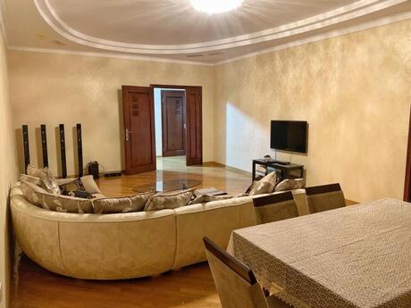 Kirayə 3 otaqlı mənzil, 120 m², Şah İsmayıl Xətai: 900 ₼/ay 3