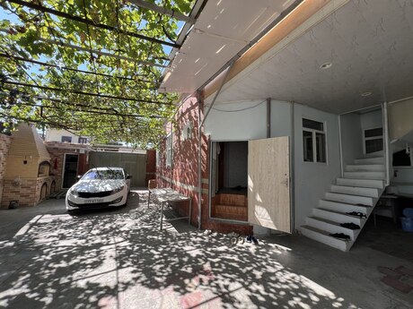 6 otaqlı həyət evi, 150 m², Badamdar: 399 000 ₼ 2