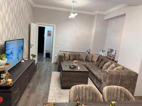 Объявление №6432345 - Баку, м. Иншаатчылар, 3-комн., 107 м², 2/17 этаж