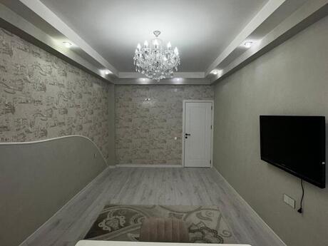 2 otaqlı mənzil, 65 m², 8-ci mikrorayon: 237 000 ₼ 2