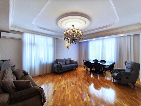3-room apartment for rent, 130 m², Badamdar: 1 300 ₼/mo 3
