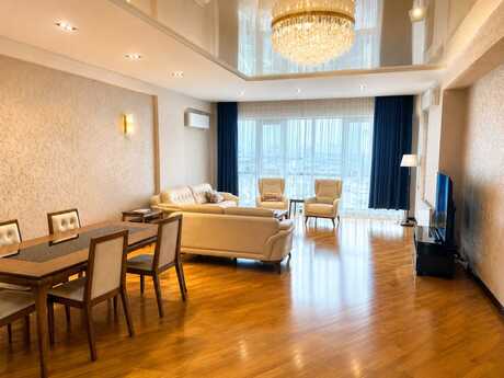 3 otaq · 250 m² · 17/24 mərtəbə, Şah İsmayıl Xətai