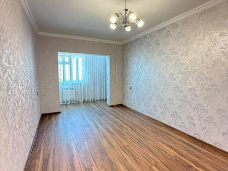 3 otaqlı mənzil, 80 m², 8-ci mikrorayon: 266 000 ₼ 2
