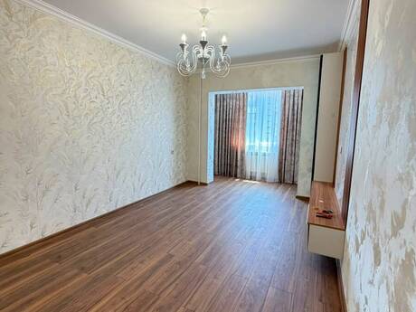 3 otaqlı mənzil, 80 m², 8-ci mikrorayon: 266 000 ₼ 5
