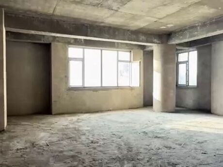 4-комнатная квартира, 300 м², 28 May: 900 000 ₼ 4