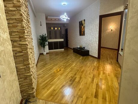 Elan №6432589 - Bakı, 8-ci mikrorayon q., 2 otaqlı, 61 m², 10/17 mərtəbə