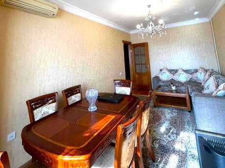 4-комнатная квартира, 110 м², Əhmədli: 235 000 ₼ 4