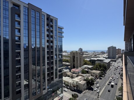 Elan №6432602 - Bakı, 28 May m., 3 otaqlı, 133 m², 12/16 mərtəbə