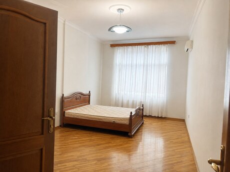 4-room apartment, 211 m², 28 May: 485 000 ₼ 4