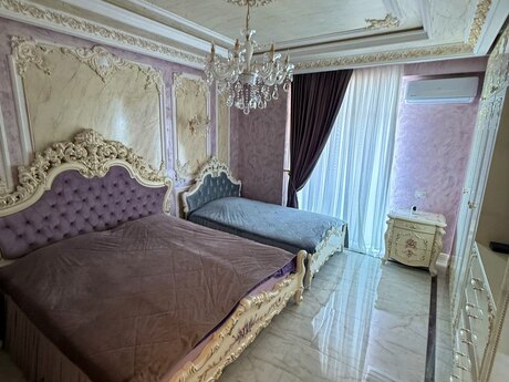 3-room apartment, 144 m², 8 Noyabr: 490 000 ₼ 4
