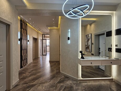 3 otaqlı mənzil, 125 m², İnşaatçılar: 374 000 ₼ 2