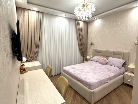 4 otaqlı mənzil, 130 m², Luxe Home: 420 000 ₼ 3