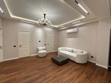 3 otaq · 115 m² · 14/19 mərtəbə, İnşaatçılar