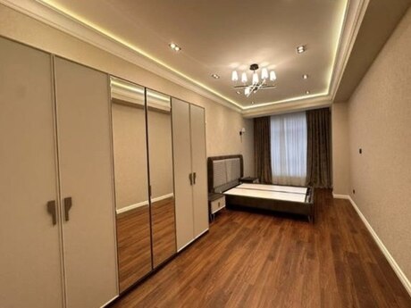 Kirayə 3 otaqlı mənzil, 115 m², İnşaatçılar: 1 000 ₼/ay 4