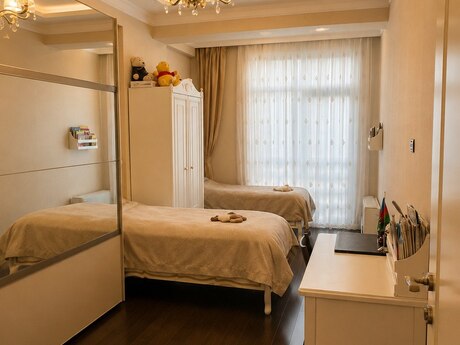 Kirayə 3 otaqlı mənzil, 140 m², Nizami: 2 000 ₼/ay 2