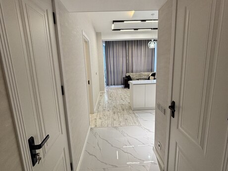 2 rooms · 60 m² · floor 5/17, Lake City