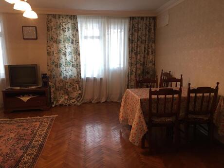 3 otaqlı mənzil, 75 m², İnşaatçılar: 176 800 ₼ 3