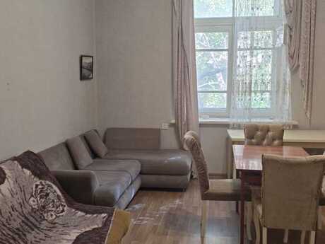 Объявление №6432803 - Баку, м. 28 мая, 2-комн., 100 м², 2/3 этаж